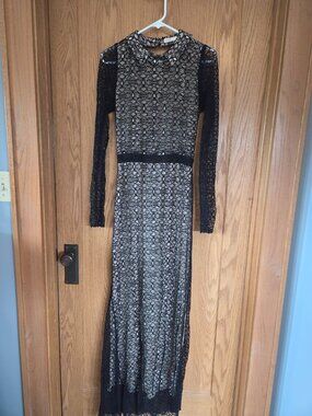 Again (Los Angeles) Stunning Backless Black Maxi Lace Dress Long Sleeve
